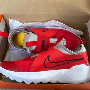 Nike Flex Runner 2 Big Kids' Road Running Shoes 6 Youth New In Box